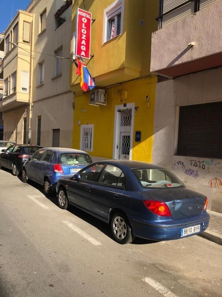 Hostal Olozaga Аликанте Екстериор снимка