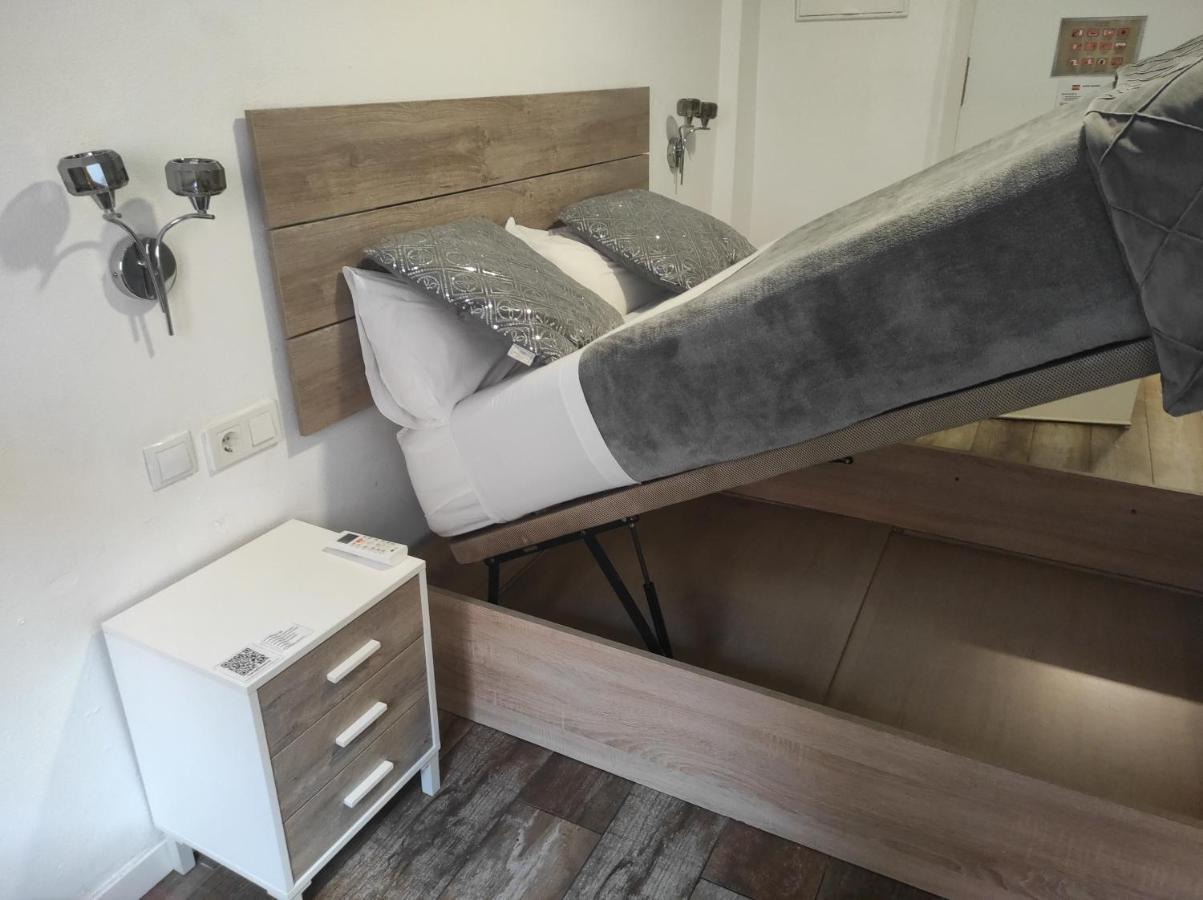 Hostal Olozaga Аликанте Екстериор снимка